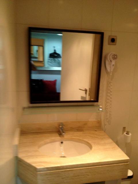 Puerta Del Sol Carretas Apartaments & Rooms Madrid Ngoại thất bức ảnh